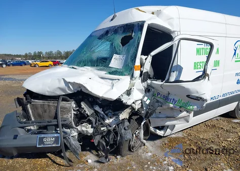 2024 Mercedes-Benz Sprinter 2500 from USA, damaged, VIN W1Y4KCHY9RT160750